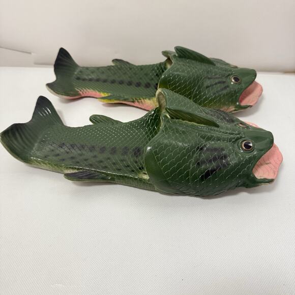 Rivers Edge Bass Fish Sandals Unisex Size 10- 10.5 Slides Outdoor Pool Gift - Picture 2 of 8